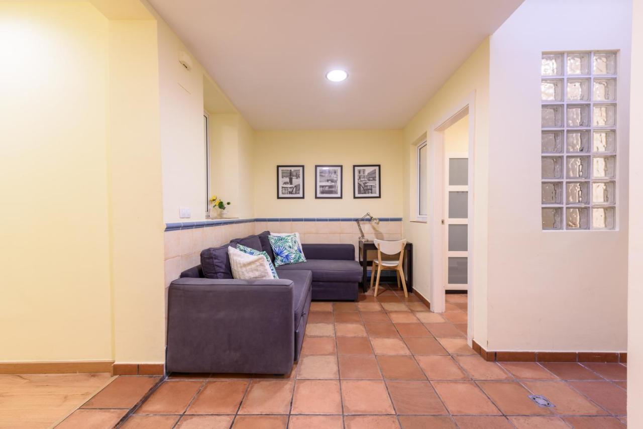 Ramblasrentals Chic & Spacious Flat Pool Table 15M Ramblas - Parking - Wifi Barcelona Exterior foto